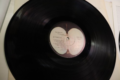 THE BEATLES "THE BEATLES (THE WHITE ALBUM)" ROCK 12" VINYL DOUBLE LP 1968 #79891 - Picture 9 of 10
