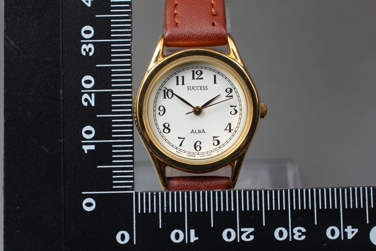 Vintage 2001 [N MINT] SEIKO Alba Success V701-1L70 Classic