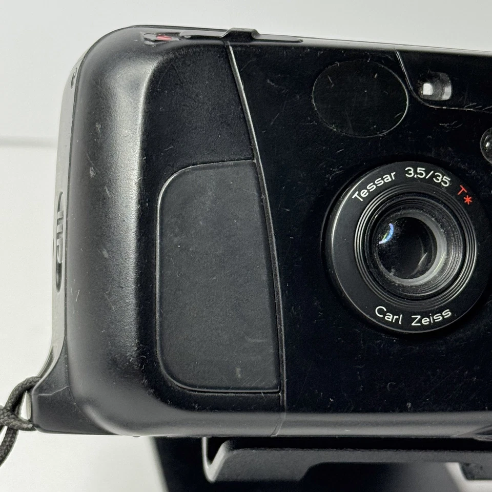 ⚡️KYOCERA Yashica T4 Carl Zeiss Tessar T* f/3.5 35mm Film Camera ⚠️ READ - Image 3 of 4