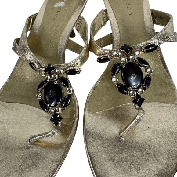 Сандалии на котятином каблуке с золотыми камнями Ann Taylor, размер 8 - Изображение 3 из 4