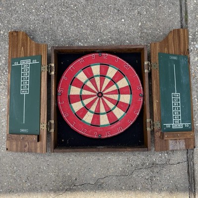 Vintage Marlboro Country Store Oak Dart Board Cabinet Set Made In New Zealand