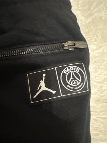 New JOGGERS SWEATPANTS YOUTH XL NEW BLACK NIKE JORDAN PARIS SAINT-GERMAIN - Picture 5 of 5