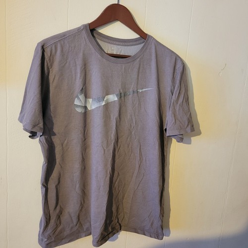 Steel metal swoosh Nike Tee mens medium gray