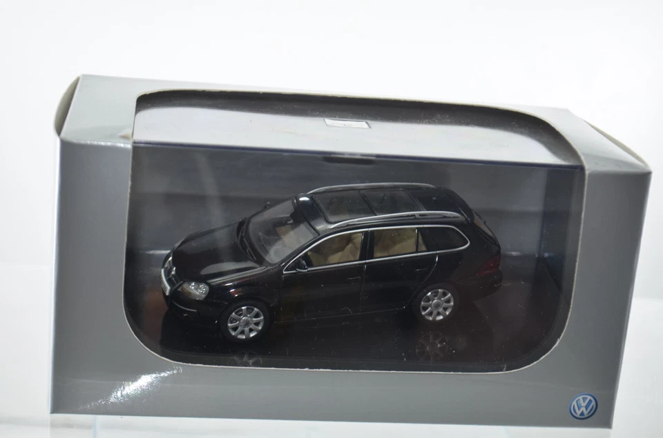 VOLKSWAGEN GOLF V VARIANT AUTO ART - Photo 2/4