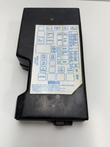 1998-2002 Isuzu Trooper Wiring Junction Engine Fuse Box Relay Box Cover OEM