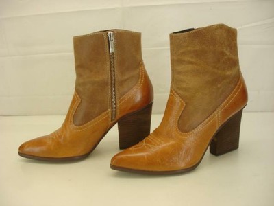 donald pliner velle boot