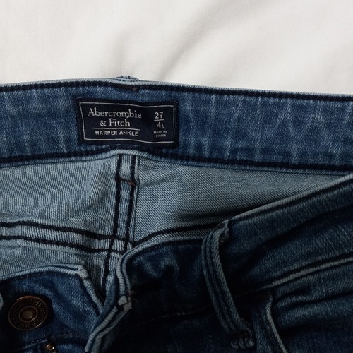 Vaqueros mujer abercrombie fitch desgastados talla 4/27 - Imagen 4 de 7