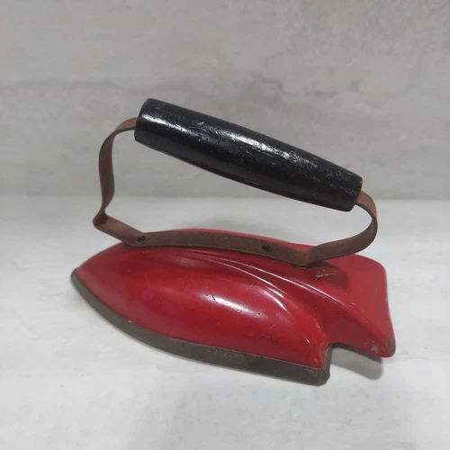 Vtg Sunny Suzy Toy Iron Red Tin Wooden Handle USA Wolverine Supply Non-Electric