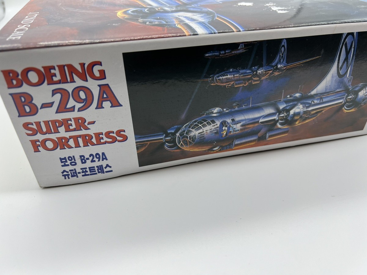 Academy Boeing B-29A Super Fortress 1/72 Sealed Model 2111 Academy Boeing B-29A Super Fortress 1/72 Sealed Model 2111