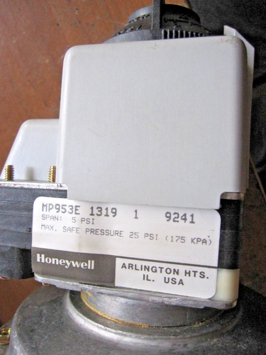 HONEYWELL MP953E-1319 Actuador de Válvula Neumática 5 Psi SPAN NUNCA INSTALADO - Imagen 2 de 5