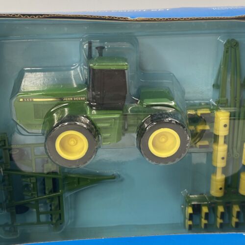 ERTL Farm Country 1/64 Scale John Deere 8560 Tractor & Implement Set #5805 NEW! - Picture 2 of 17