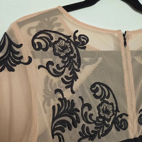 JS Collection Women's Cocktail Dress 8 Black Nude Embroidered Wedding Classic - Picture 7 of 16
