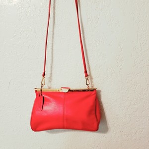 VINTAGE CABIN CREEK Women's Cowhide Leather Crossbody ...