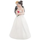 Romantische Figur Braut Bräutigam Umarmung und Kuss für Hochzeitstorte