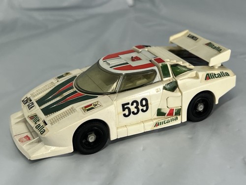 G1 Transformers Autobot WHEELJACK Near Complete w/Instruction Booklet 1982 - Picture 2 of 17