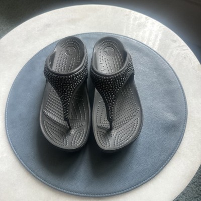 Crocs Capri V Embellished Flip Black Studded Thong Sandals Womens Size 9 204181
