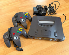 Nintendo 64 Grey Console Bundle 2 Controllers PSU Mario Kart 64 GoldenEye 007