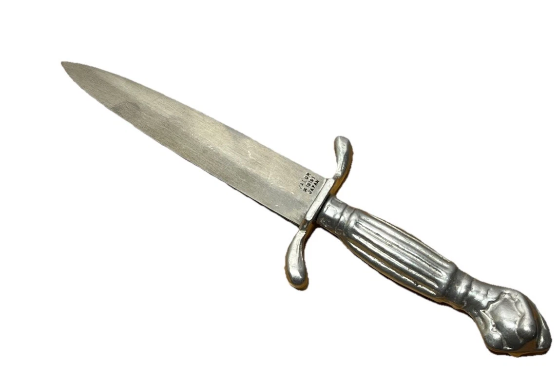 Valor Collectible Vintage Factory Manufactured Fixed Blade Knives