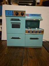 Kenner Betty Crocker Model Easy Bake Oven, Untested Shows Rust Read Description