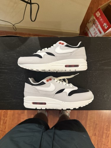 Nike Air Max 1 Uruwa Größe 4Y *brandneu ohne Karton* FD9081-001