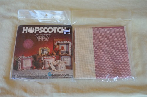 Paquete de 2 paños Charles Craft punto de cruz rayuela Aida 14 quilates rosa polvorienta 15x15 EE. UU. - Imagen 1 de 5