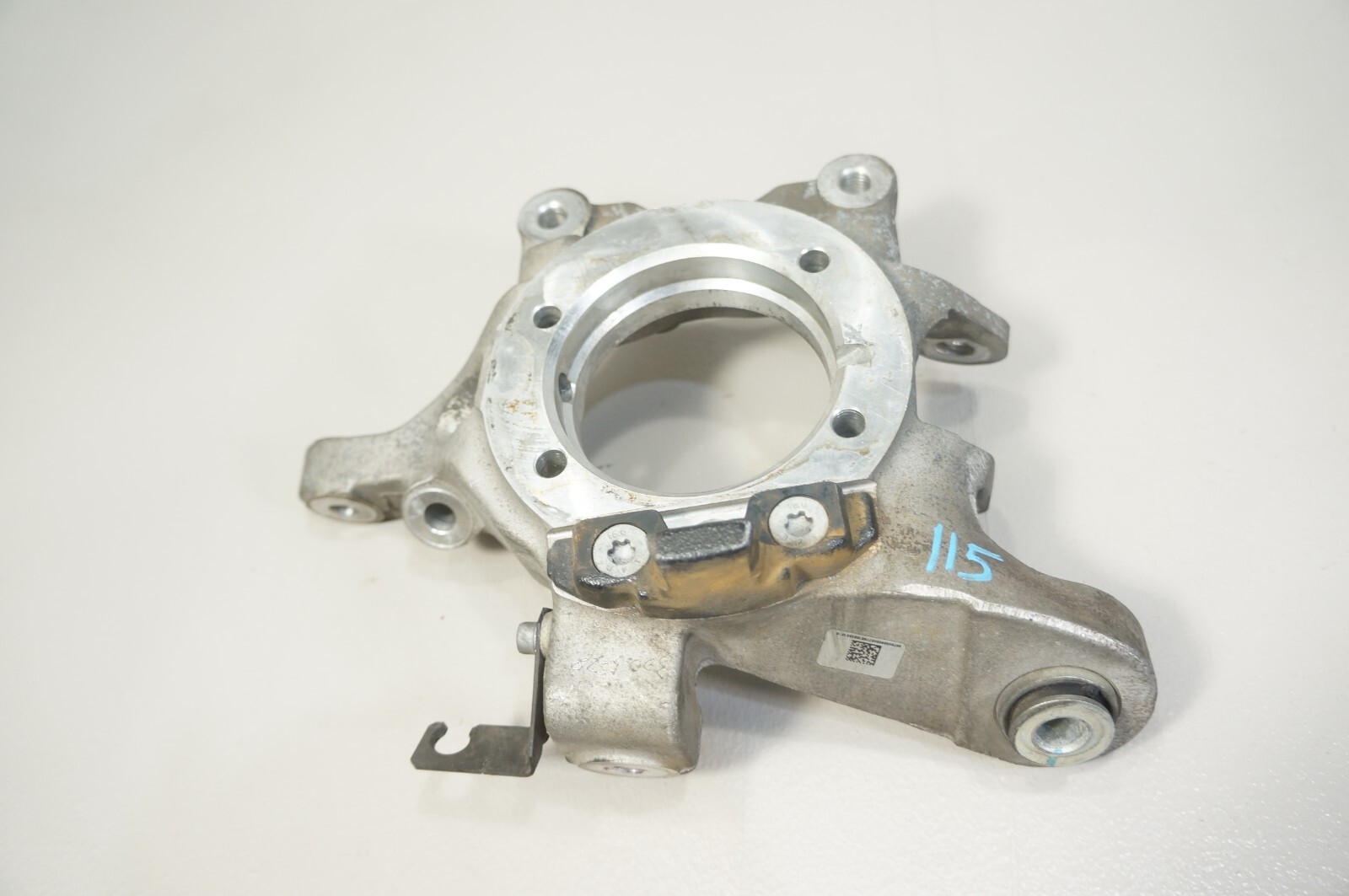 Maserati Ghibli 2014-2017 REAR+LEFT Steering knuckle