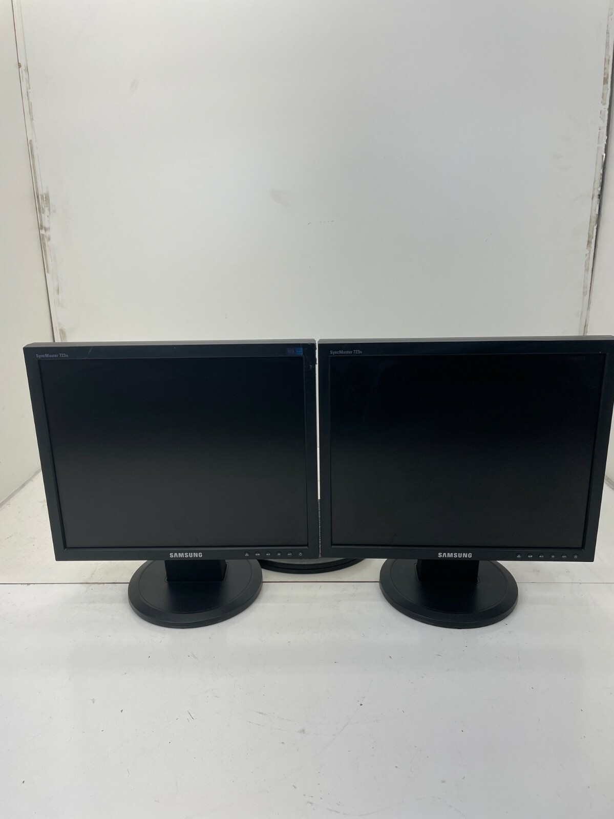 Samsung 720N LCD Monitor for sale 