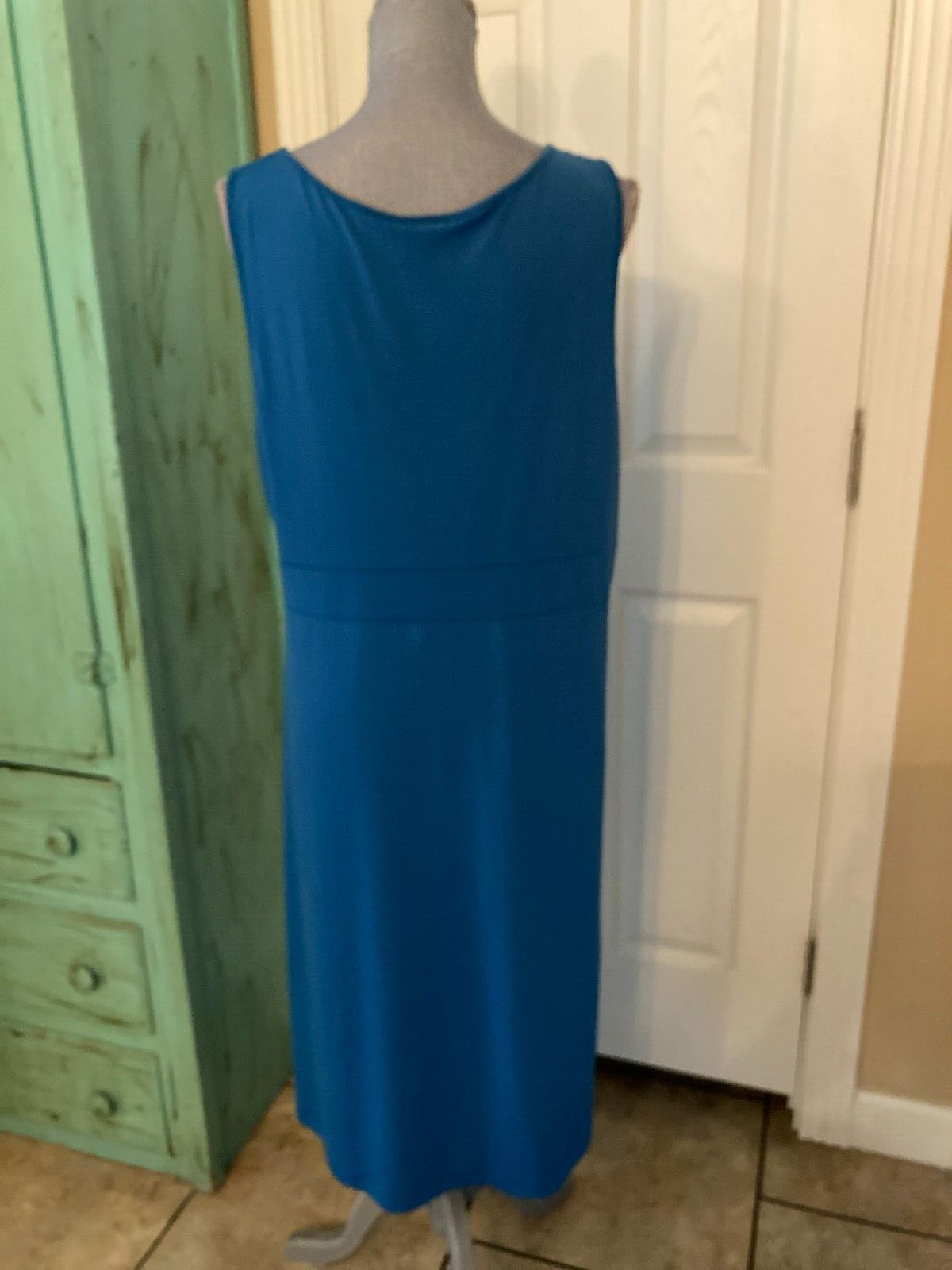 Picture 4 of 6