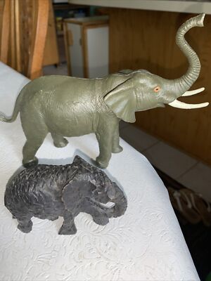 Set of Two Elephants 