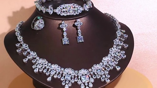 CZ Flower Fringed Earrings Necklace Ring Bracelet White Gold Plated Jewelry Set - Video 1 von 1