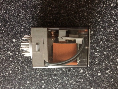MCG 3 Pole 11 Pin 110VAC 10A Octal Base Plug In Relay #6013-8110BP - Picture 6 of 7