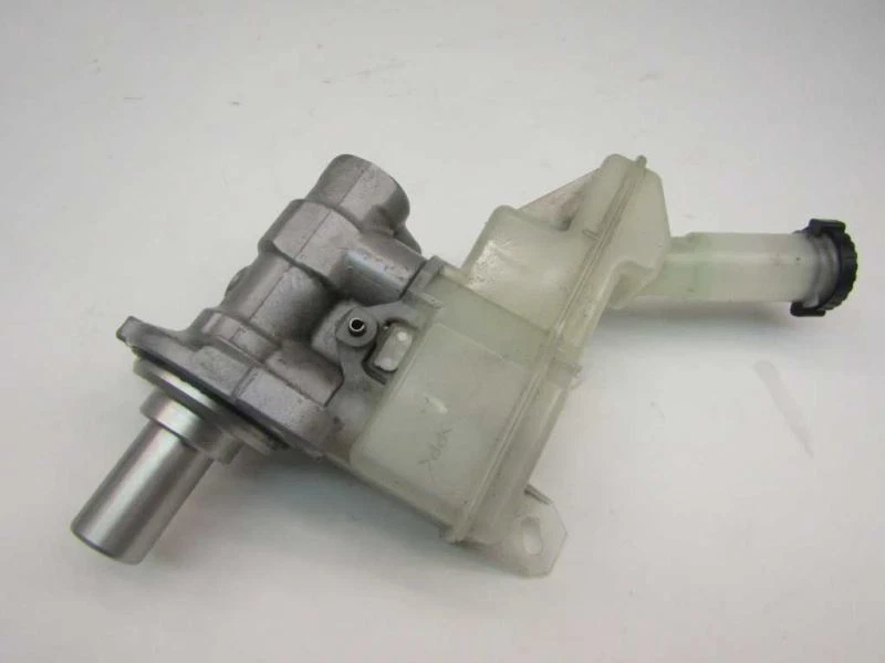 Nissan Cube CVT 2009-2014 ABS cilindro maestro de freno depósito de líquido botella tanque  Foto 3 de 4