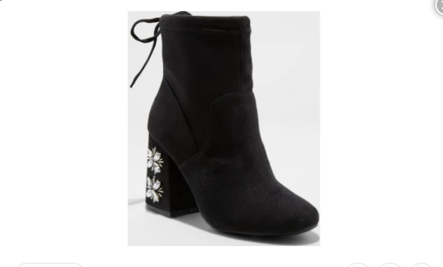 peacocks block heels