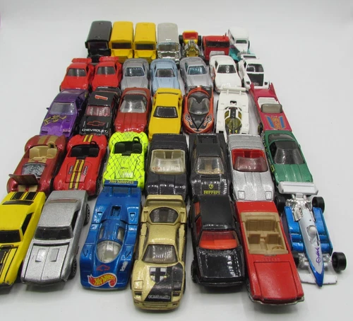 Hotwheels lot of 35 cars vintage diecast all 1980s loose used collectibles