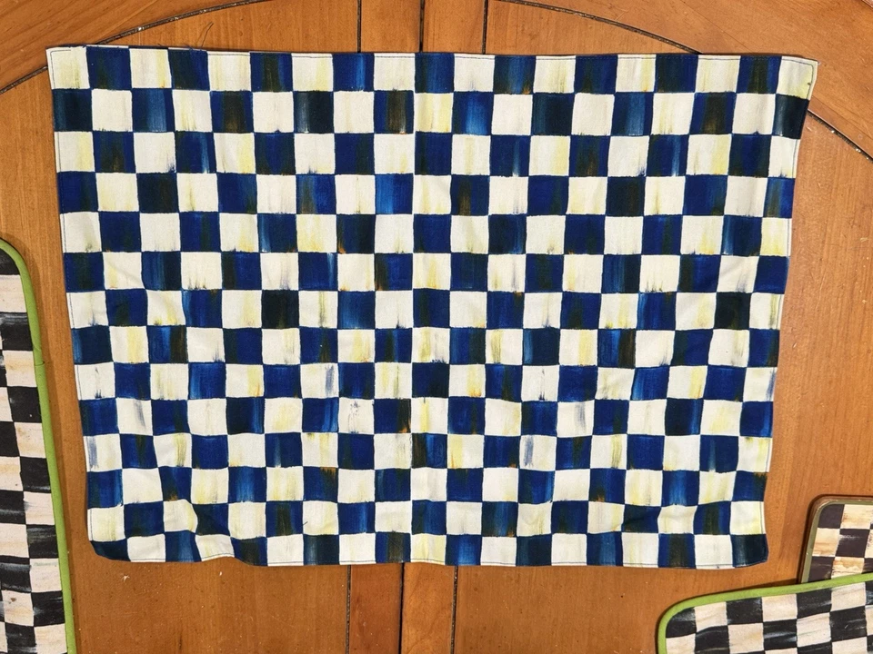 MANTEL INDIVIDUAL MACKENZIE NIÑOS AZUL Y BLANCO CUADROS REALES NUEVO CON ETIQUETAS Foto 3 de 4