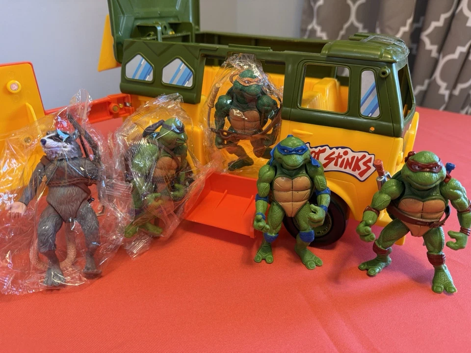 Lote de 5 figuras de acción BOOTLEG TMNT Teenage Mutant Ninja Turtles 3 R Bagd + furgoneta Foto 3 de 4