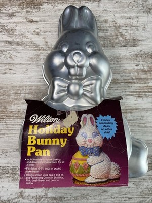 Vintage 1984 Wilton Holiday Bunny Cake Pan 502-3452 Easter Rabbit Mold