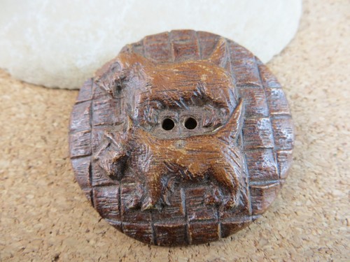 Large 1.5" Antique Carved Wood Button Featuring 2 Scottie Dogs Basket Weave #33 - Picture 3 of 18