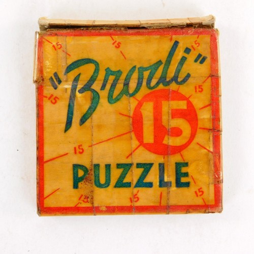 Vintage Brodi 15 Puzzle Complete Original Box Fair Condition Plays 8 Puzzles - Picture 3 of 9
