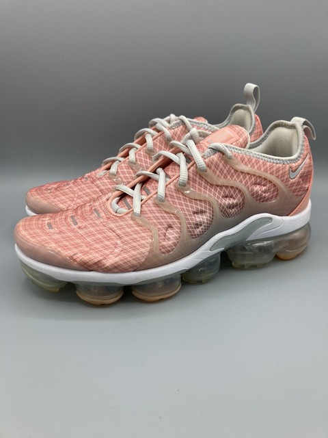 coral vapormax plus