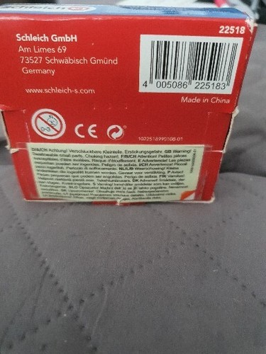 SCHLEICH-JUSTICE LEAGUE-WONDER WOMAN FIGURE-BOXED- SEE PICS - Picture 4 of 4