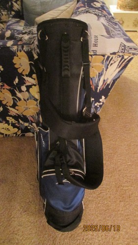 Used Mens 6 Way Acuity Carry Stand Bag 5 Pockets Black & Blue 4 Pounds No Cvr - Picture 3 of 10