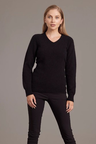 New Zealand Possum Fur Merino Wool Knitwear Rib Detail V-Neck Jersey