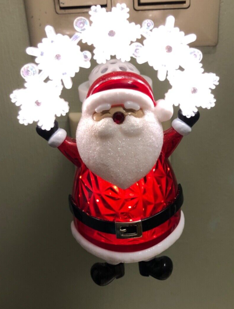 Bath & Body Works 2022 Christmas Santa Snowflake Wallflower Nightlight Plug-image