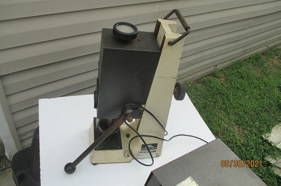 INSTRON F101-000 TENSILE TESTER TENSION & COMPRESSION TESTING PRESS 230V - Image 3 of 4