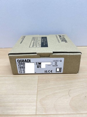 Mitsubishi Q68ADI Sequencer ANALOG INPUT MODULE in Box from Japan New