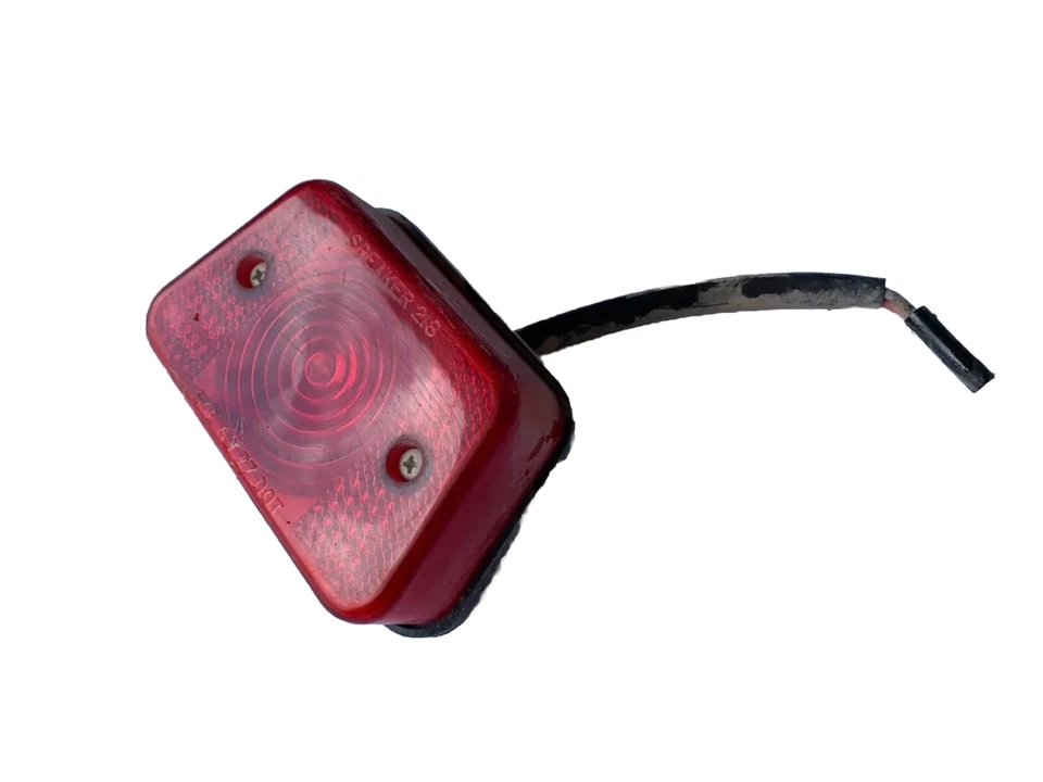 Luz de freno trasera Polaris Trail Boss 330 2005 luz trasera Foto 2 de 4