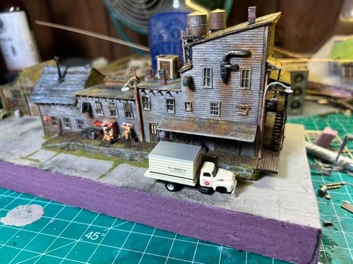 Diorama personalizzato scala N Jeffries Point Puffers custo molo e banchine barre mulini - Foto 11 di 15