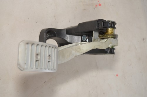 MCLAREN MP4 12-C Bremspedal Montage passt für alle Modelle Original Gebrauchtteil Bruch - Bild 3 von 4