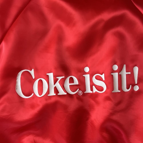 VTG Mens Med Employee Award Dallas 1983 Coca Cola Coke Is It Jacket Red Satin - Picture 12 of 15